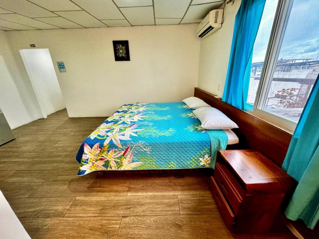 Hostal Muyuyo Puerto Ayora  Bagian luar foto