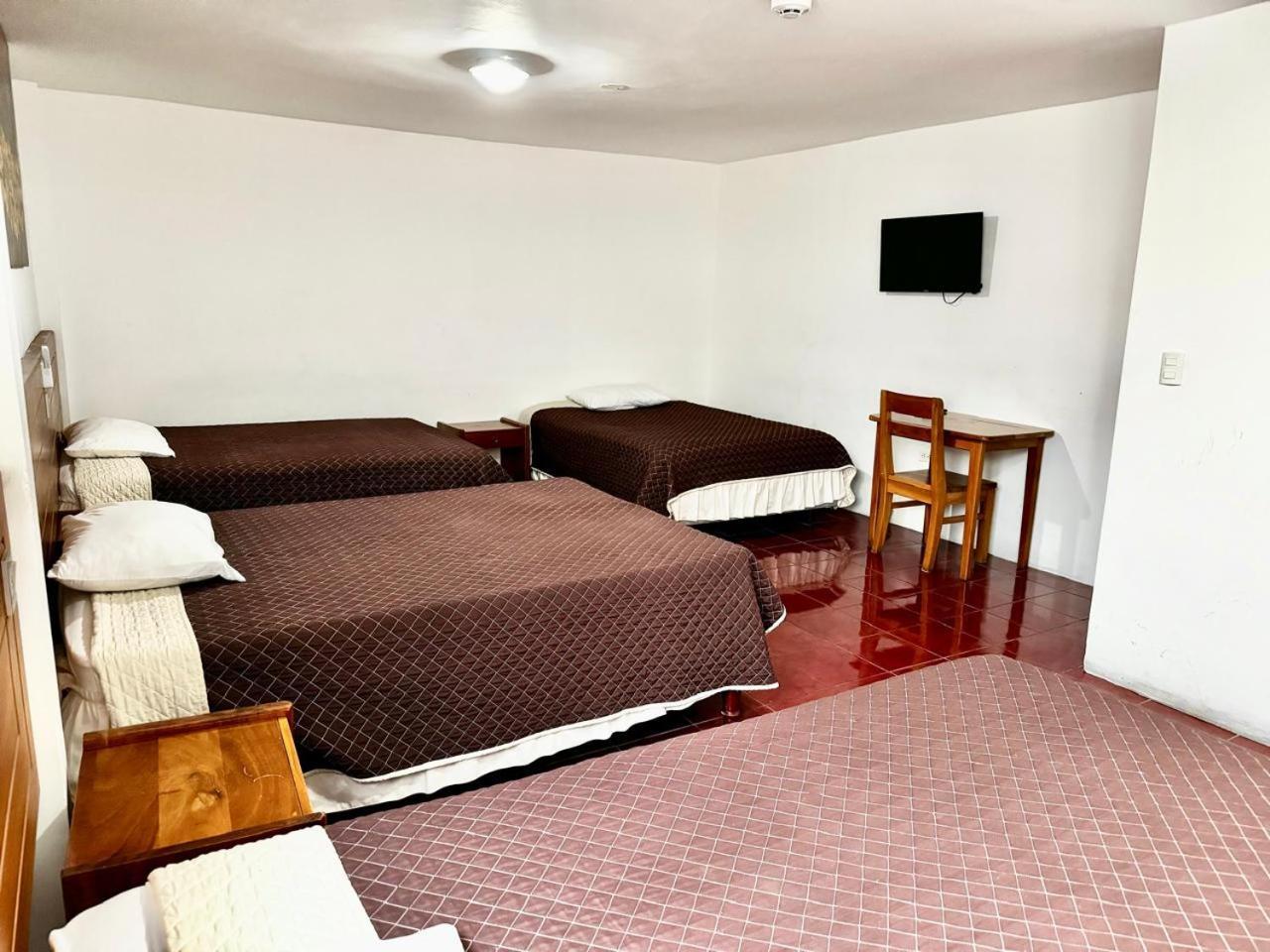 Hostal Muyuyo Puerto Ayora  Bagian luar foto