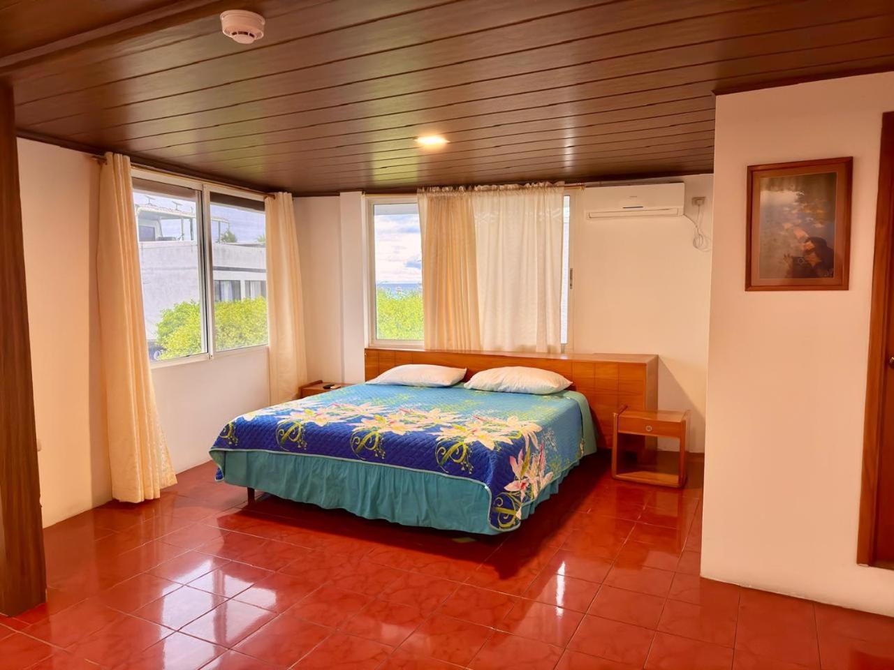 Hostal Muyuyo Puerto Ayora  Bagian luar foto