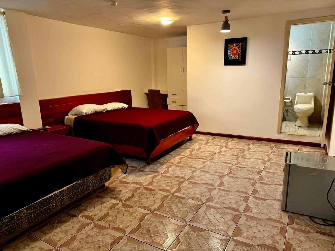 Hostal Muyuyo Puerto Ayora  Bagian luar foto
