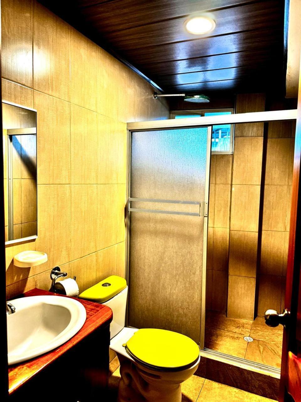 Hostal Muyuyo Puerto Ayora  Bagian luar foto